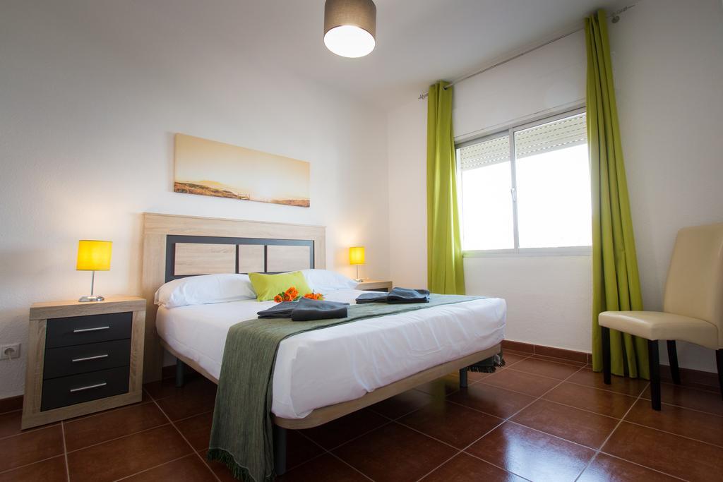 Apartment Holidays2torremolinos Apartamento De 3 Con Terraza Y Piscina Comunitaria Torremolinos